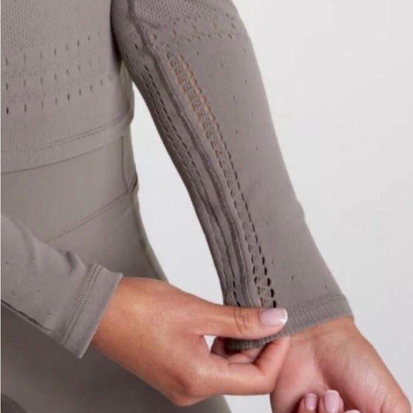 NWT Calia Pointelle seamless long sleeve focus top brand new with tags - Picture 9 of 9